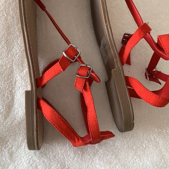 Merona T-Strap Ankle Sandals - Picture 5 of 7